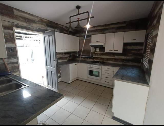 3 BEDROOM PROPERTY TO RENT IN EAST GEDULD